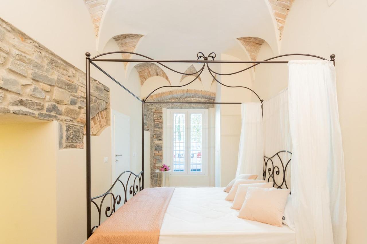 Romantic Escape City Centre With Jacuzzi & Parking By Rent All Côme Esterno foto