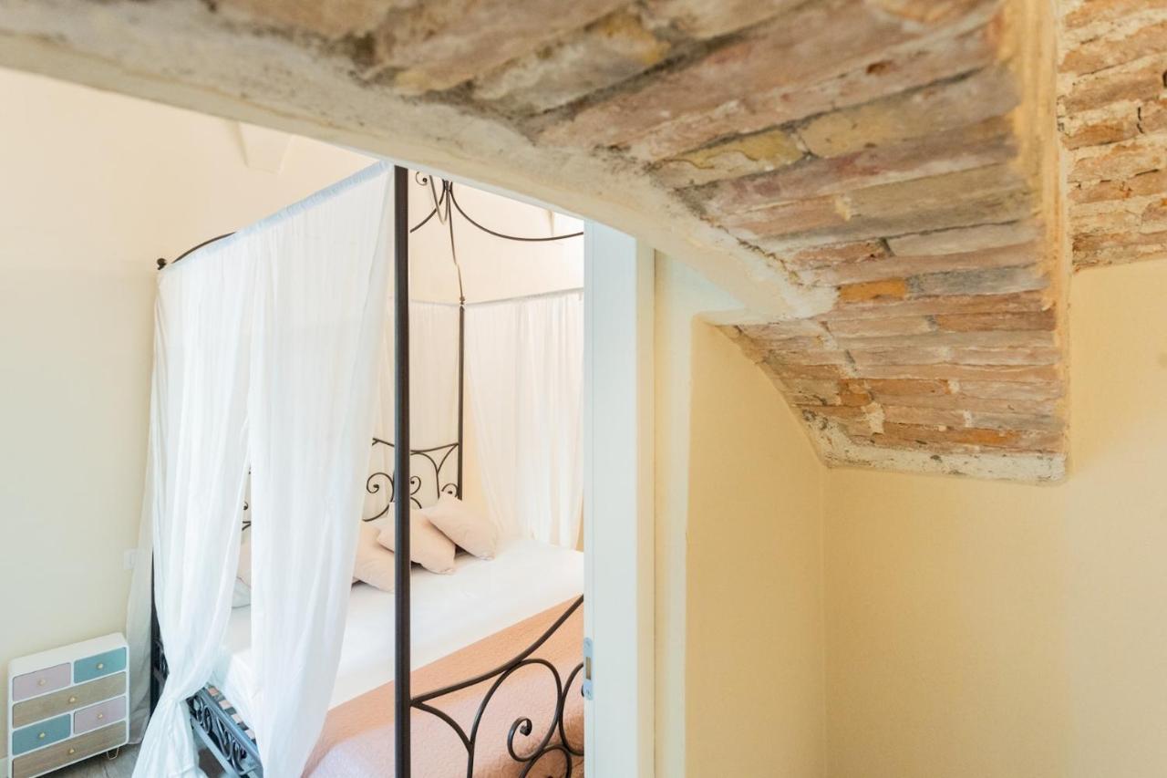 Romantic Escape City Centre With Jacuzzi & Parking By Rent All Côme Esterno foto