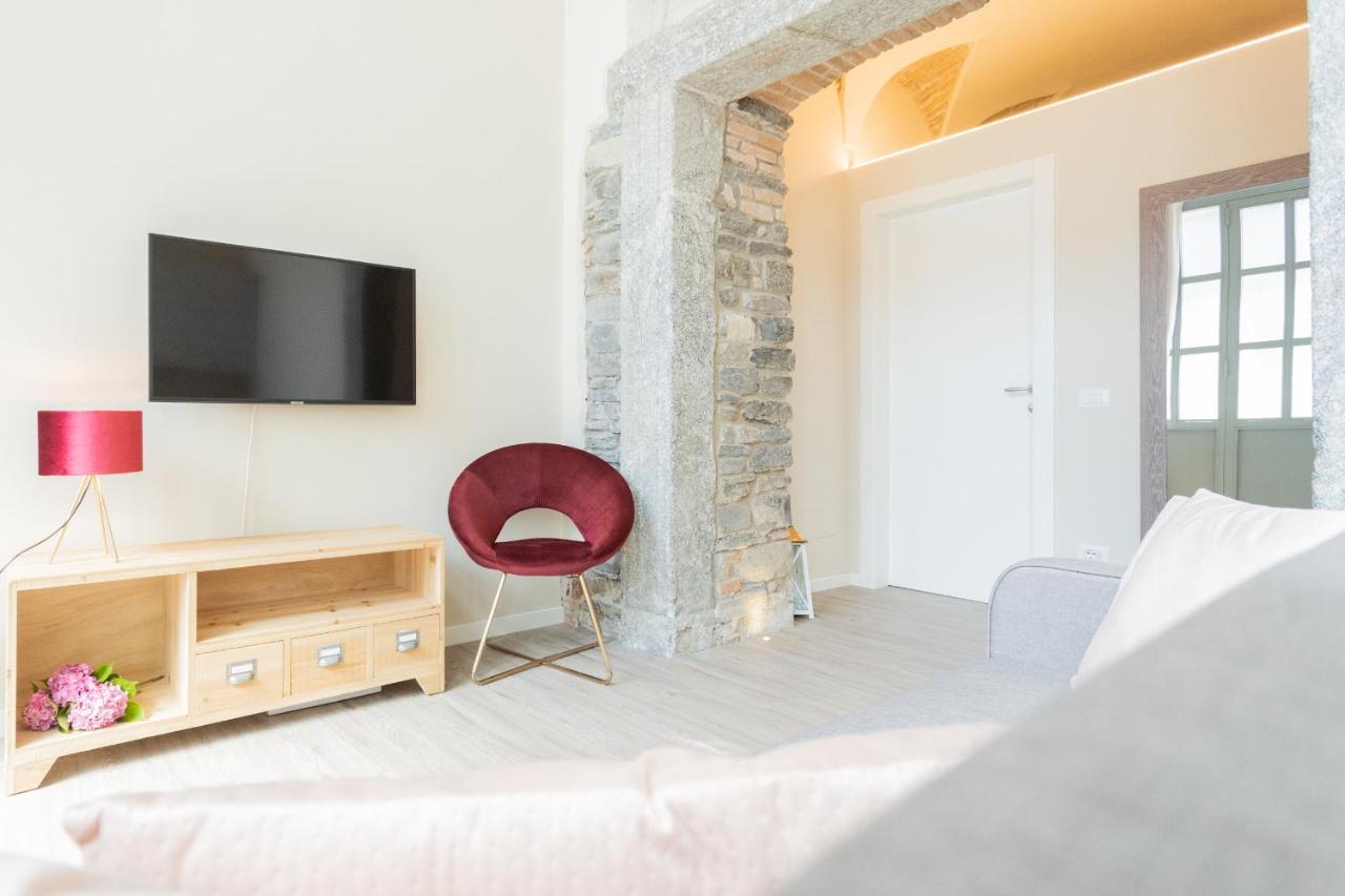 Romantic Escape City Centre With Jacuzzi & Parking By Rent All Côme Esterno foto