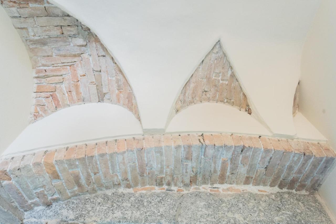 Romantic Escape City Centre With Jacuzzi & Parking By Rent All Côme Esterno foto