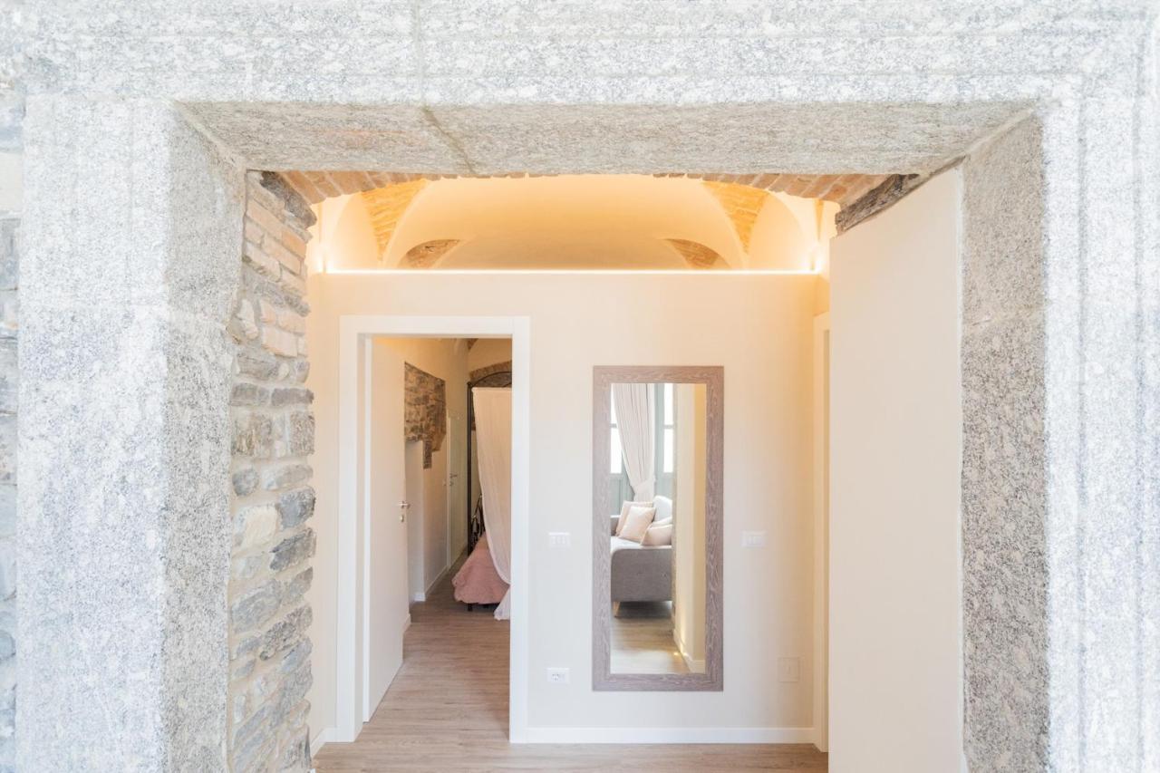 Romantic Escape City Centre With Jacuzzi & Parking By Rent All Côme Esterno foto